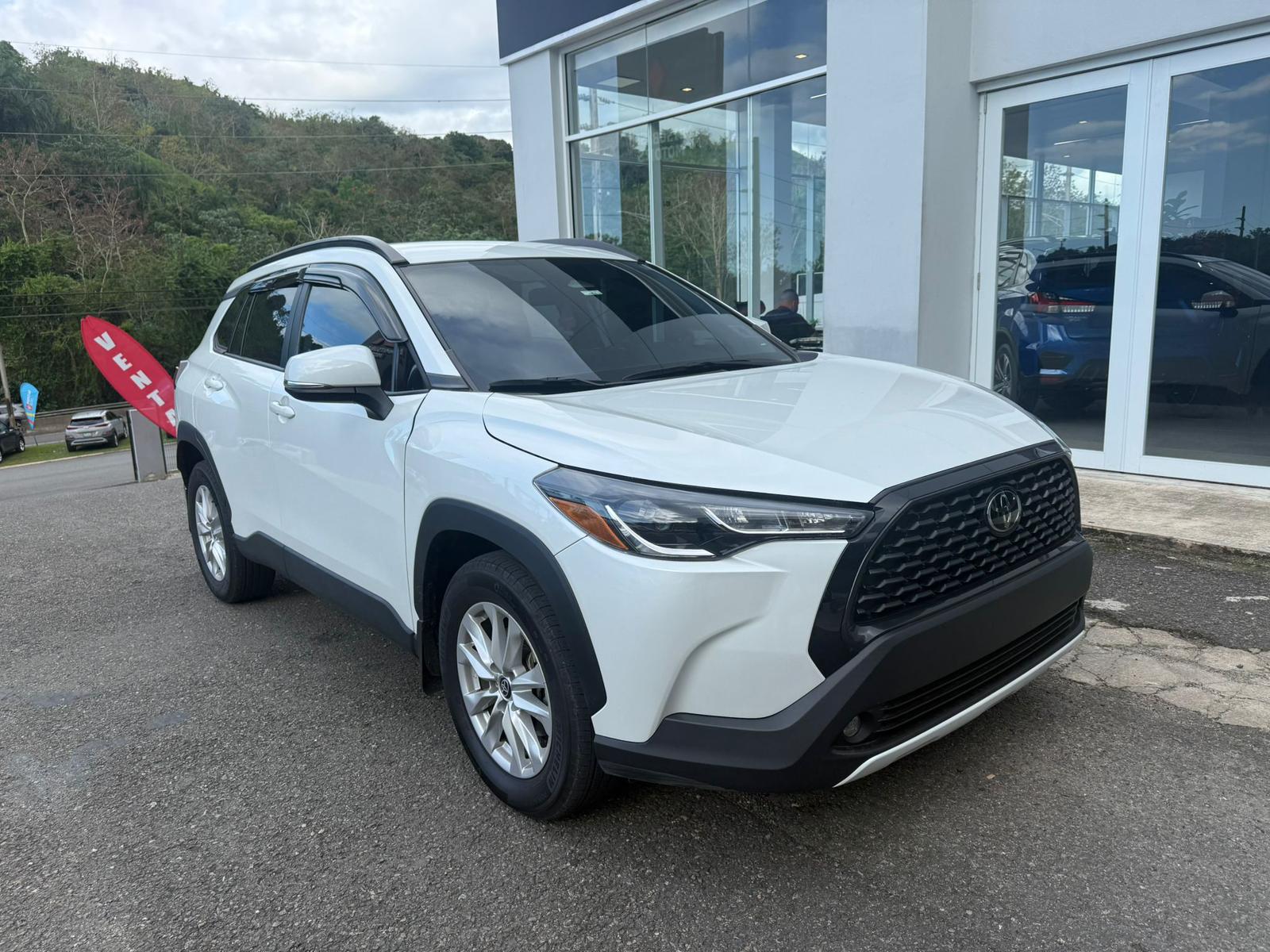 2024 Toyota Corolla Cross LE